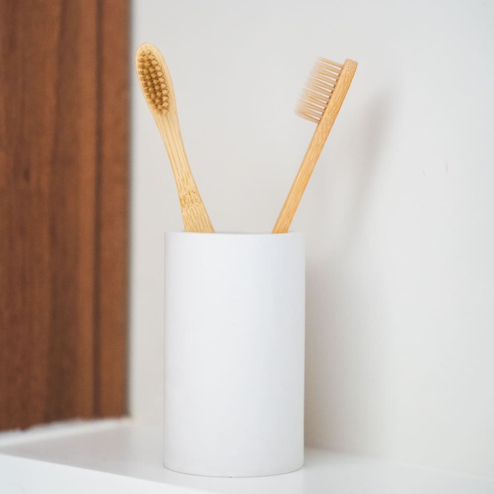 Set of 2 toothbrush holders made of diatomite stone