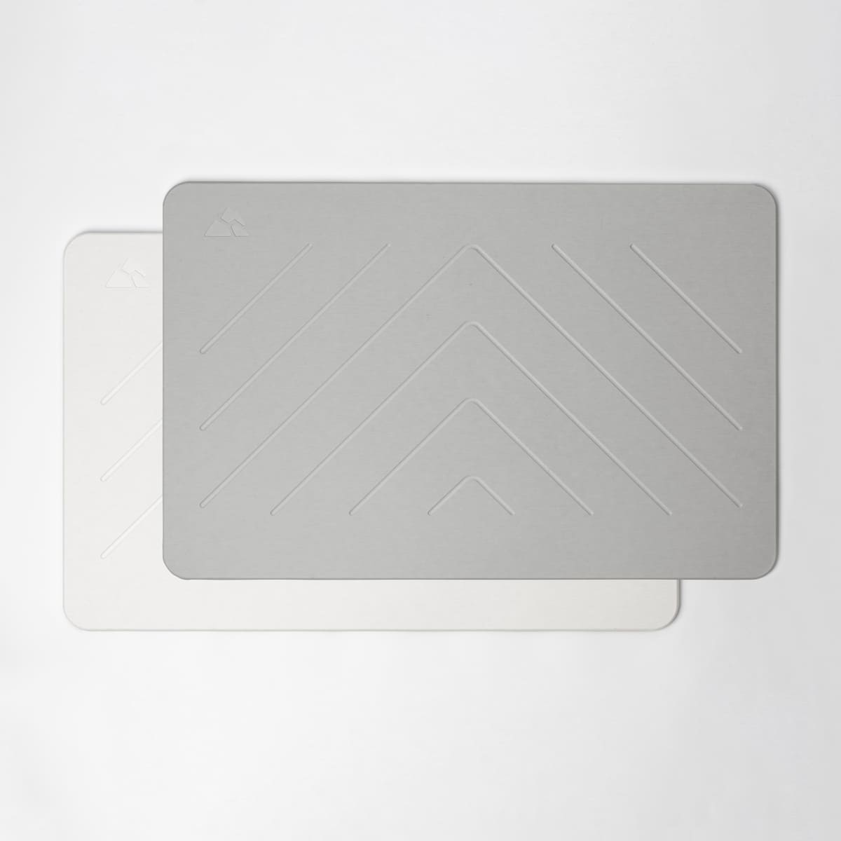 Set of 2 bath mats made of diatomaceous earth
